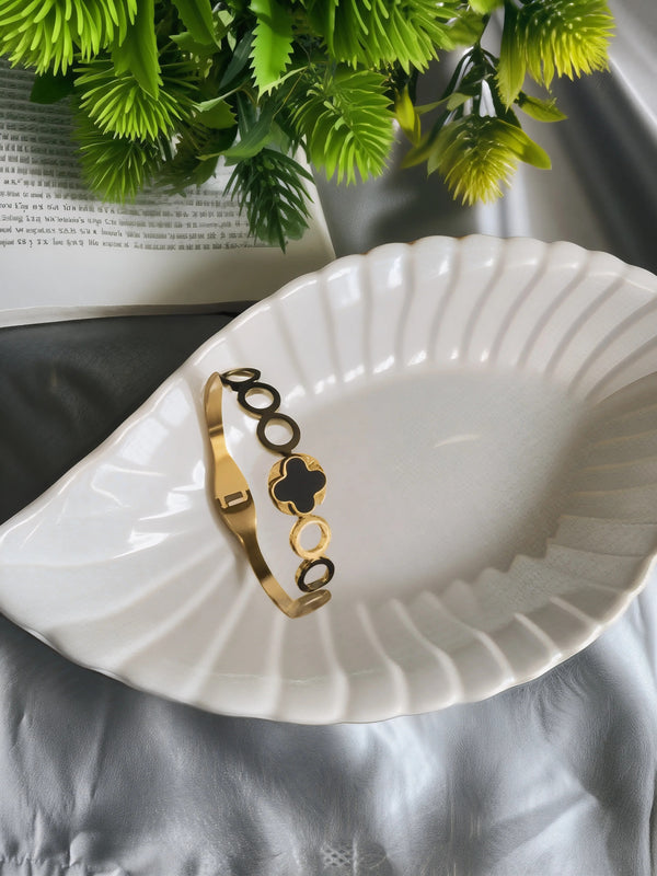 Elegant Black Clover Gold Plated Bracelet Bangle for Women